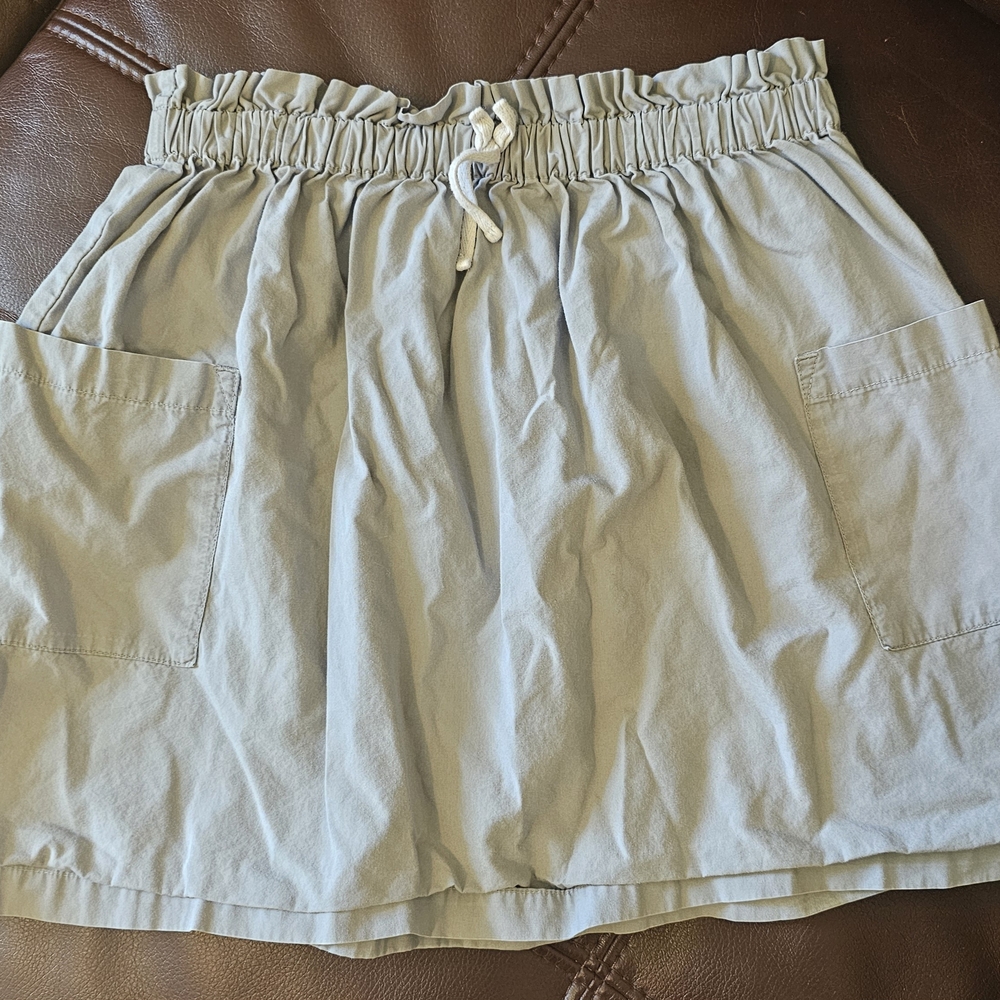 Hanna Andersson light gray paper bag skirt